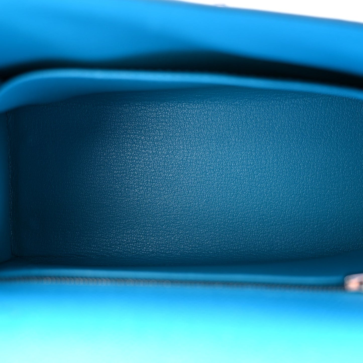 Epsom Kelly Sellier 25 Bleu Frida