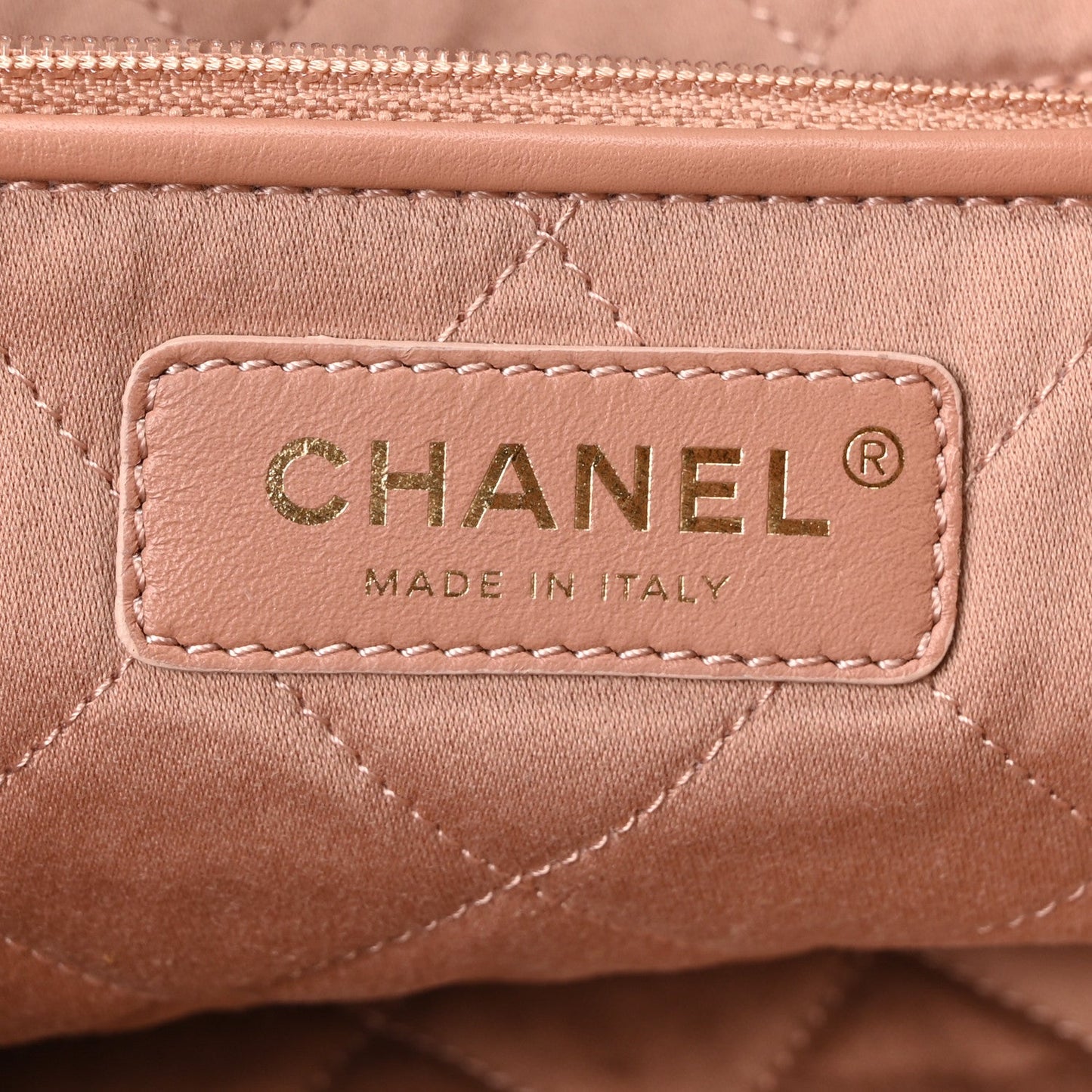 Metallic Calfskin Quilted Small Chanel 22 Pink