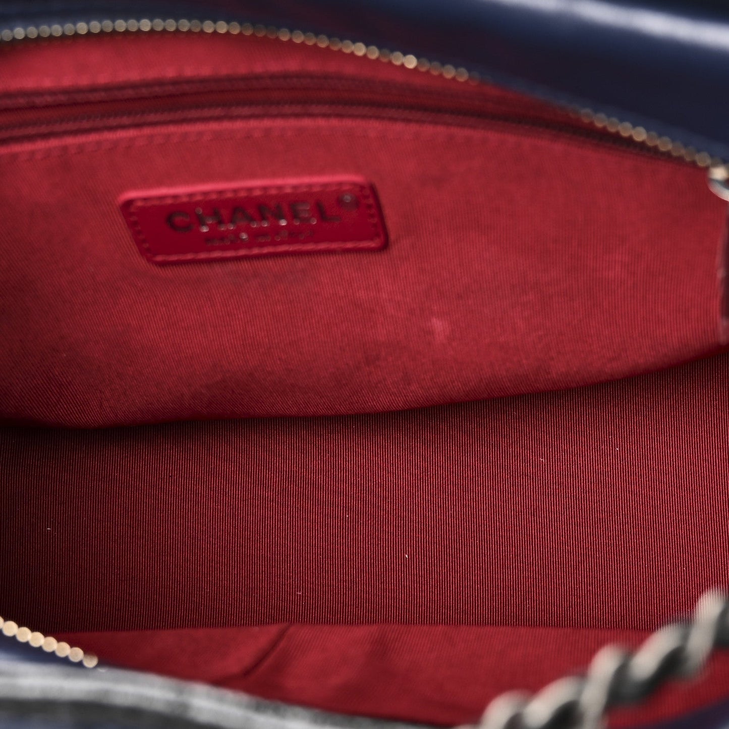 Aged Calfskin Quilted Medium Gabrielle Hobo Navy Black