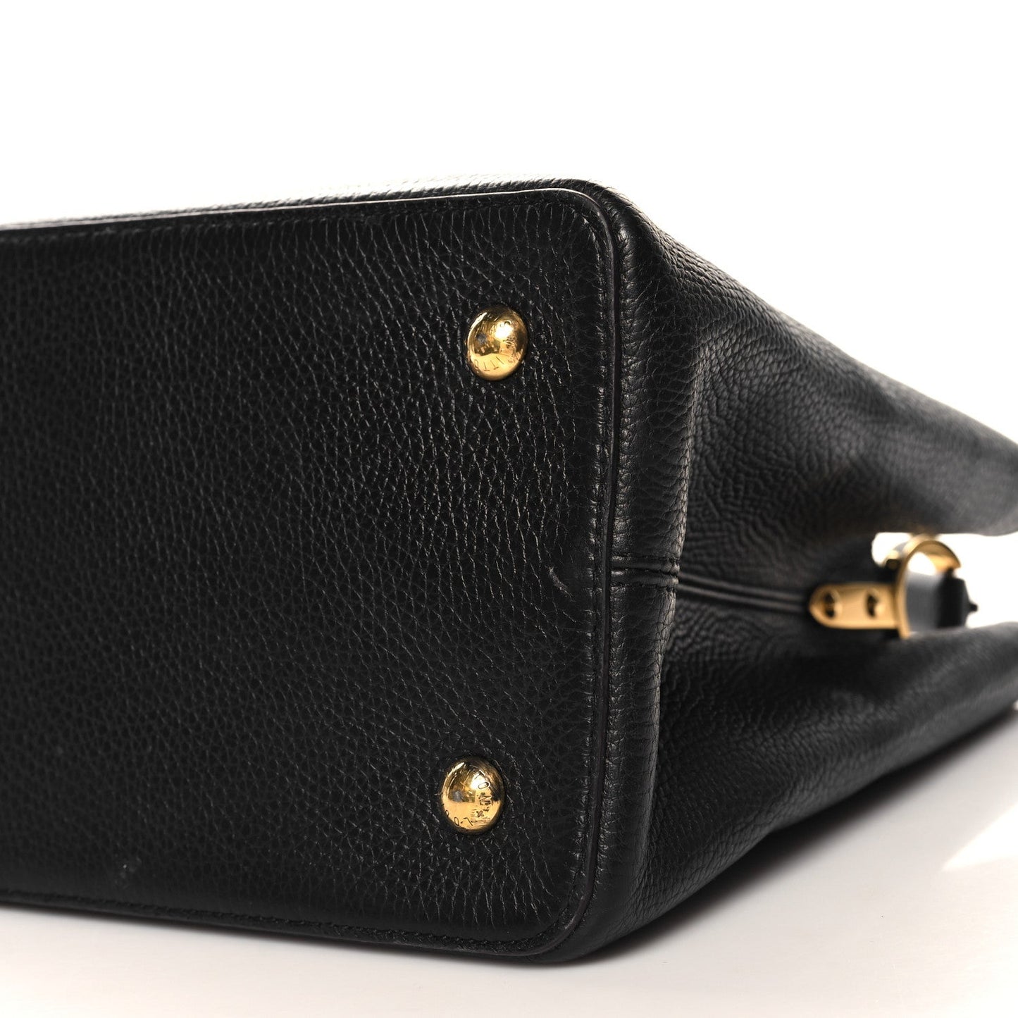 Taurillon Capucines GM  Black Fuchsia