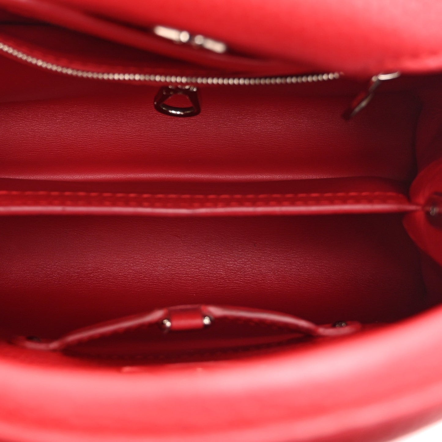Taurillon Capucines BB Scarlet Red