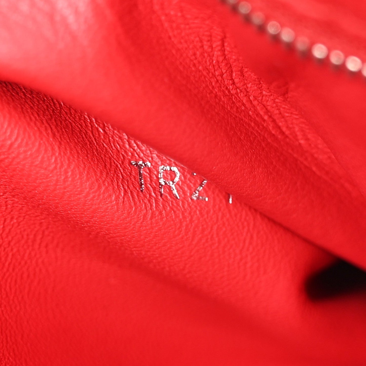 Taurillon Capucines BB Scarlet Red