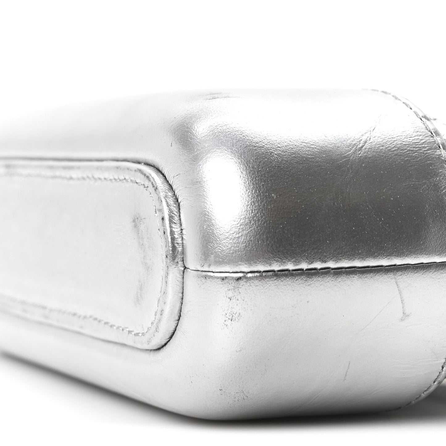Metallic Lambskin Calfskin Quilted Small Gabrielle Clutch With Chain Silver