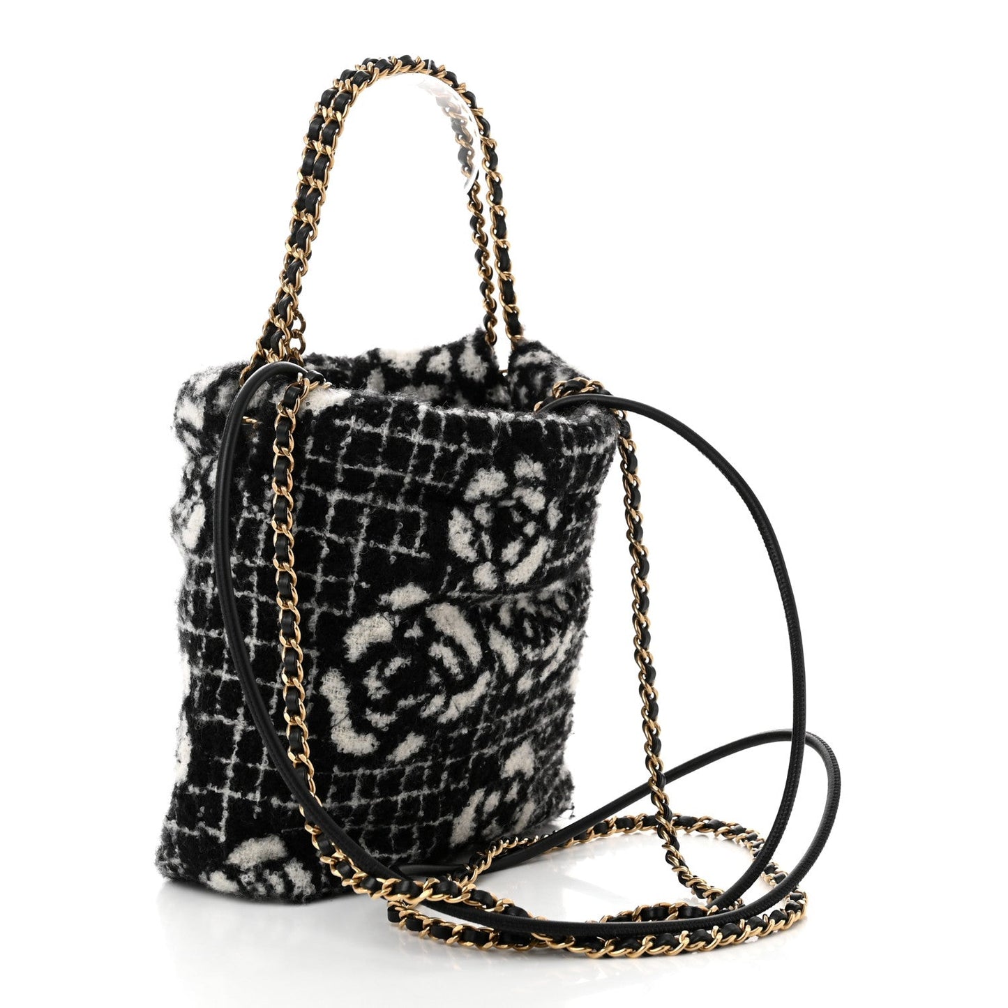 Cashmere Mini Chanel 22 Black White