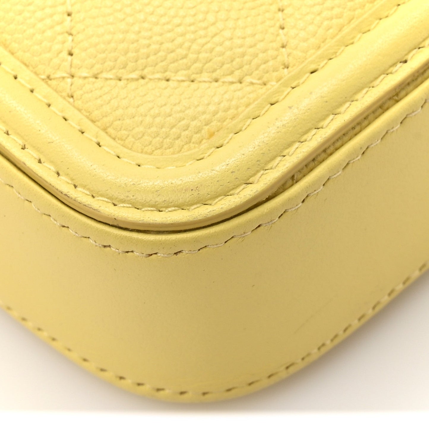 Caviar Quilted CC Filigree Clutch With Chain Yellow
