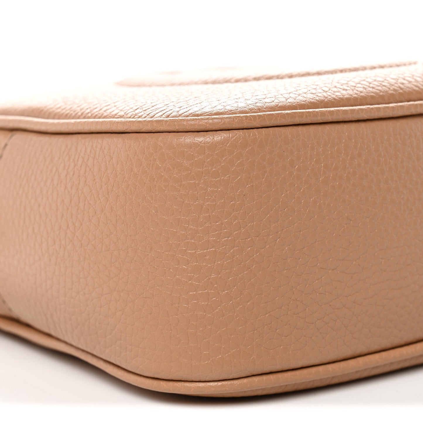 Pebbled Calfskin Small Soho Disco Bag Camelia