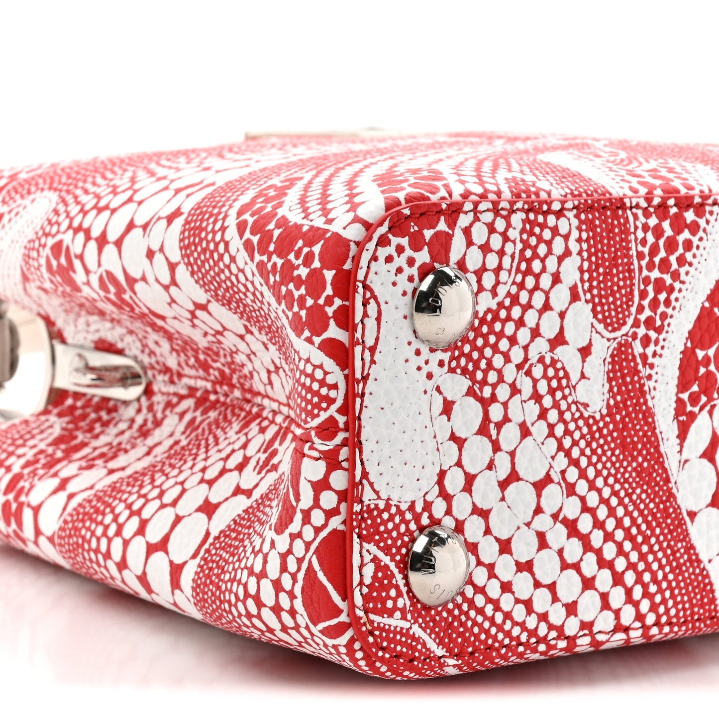 LV X YK Taurillon Psychedelic Flower Capucines BB Rouge