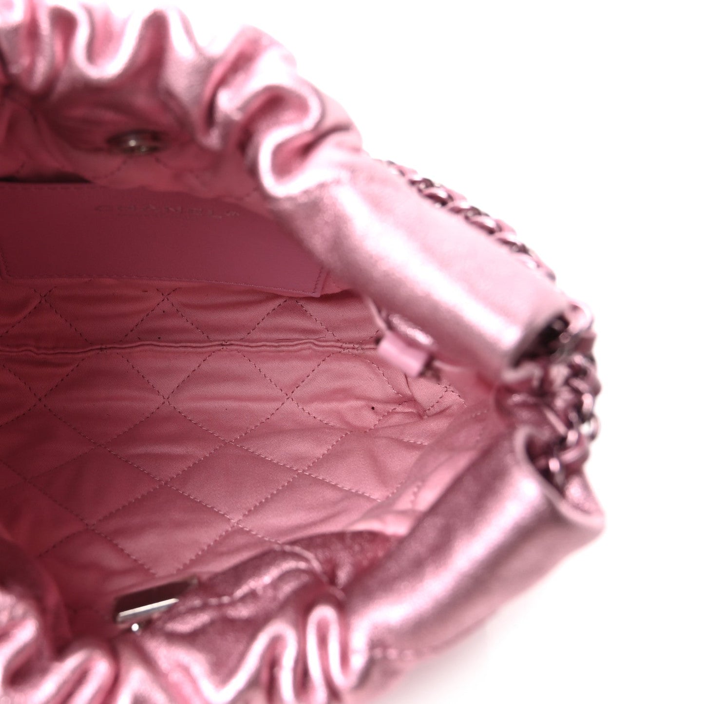 Metallic Lambskin Lacquered Monochrome Quilted Mini Chanel 22 Pink