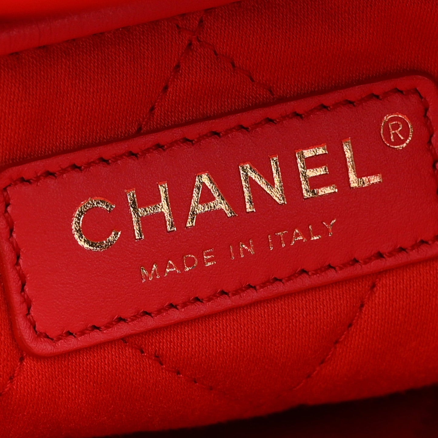 Shiny Calfskin Stitched Quilted Small Chanel 22 Red