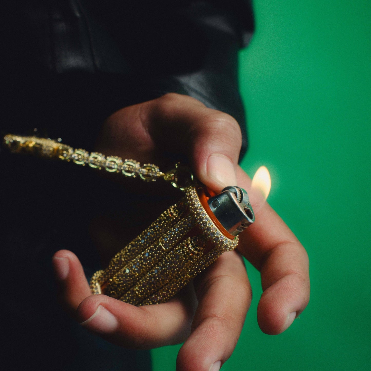 It's Lit Lighter Case Clip On in Yellow Gold
