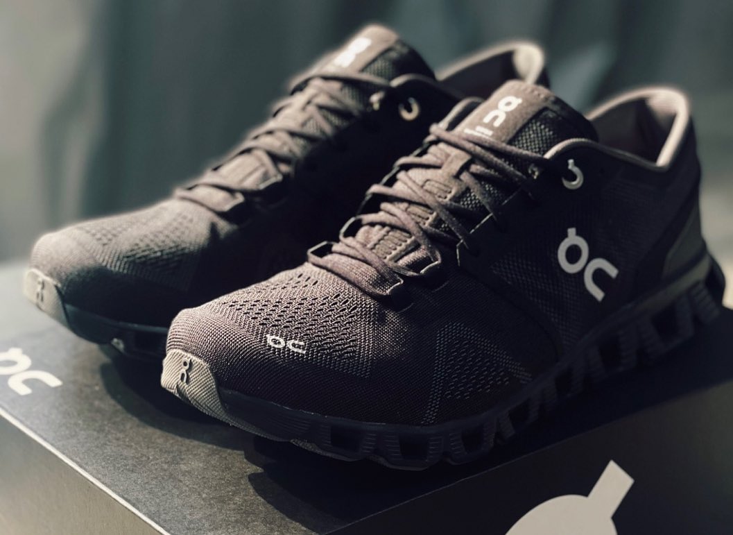 On Running Cloud X Full Black